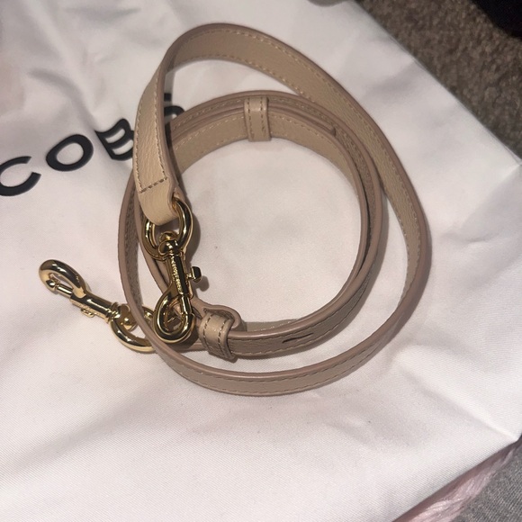 Marc Jacobs Small Leather Bag - Picture 7 of 10